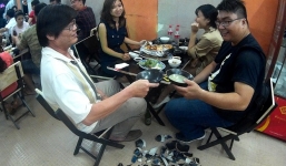 Chiêu khuyến mại lạ: 'Uống bia đập bát'